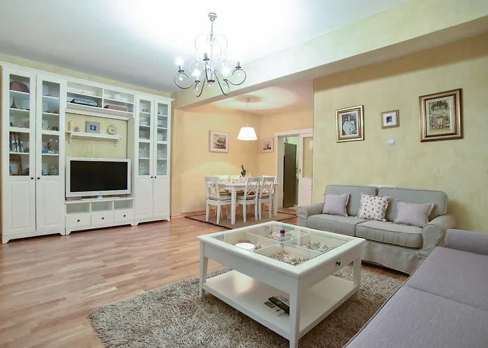 Apartment Center Bubi